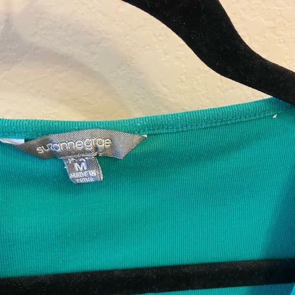 Top - Picture 2 of 2